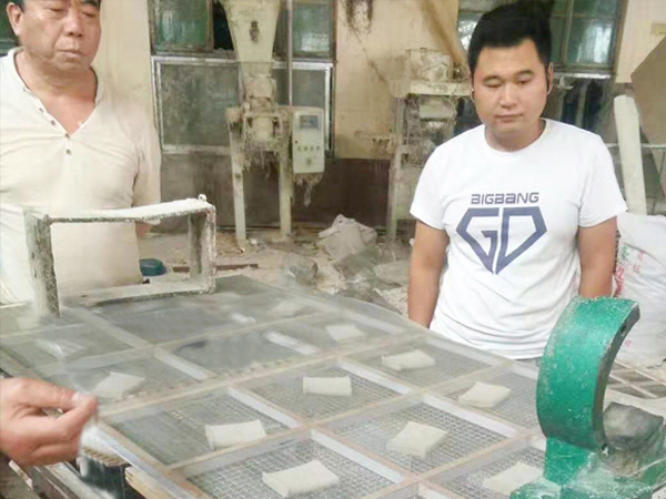 旭瑞网业的筛网，价格合理，静电处理好