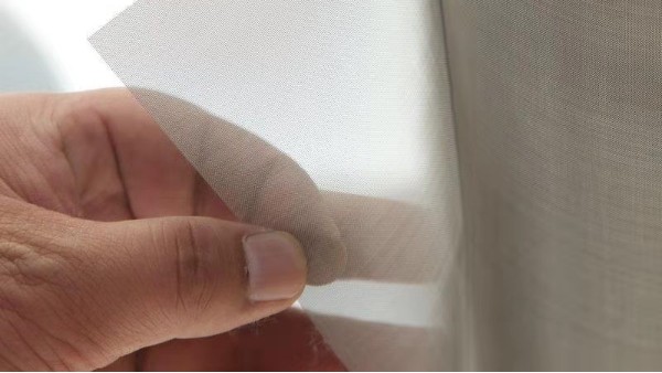 南京振动筛筛网如何正确选择抉择？筛网安装过程{旭瑞网业}