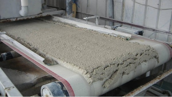 使用聚酯网带时应该要注意哪些东西？抗静电、耐磨寿命长【旭瑞网业】